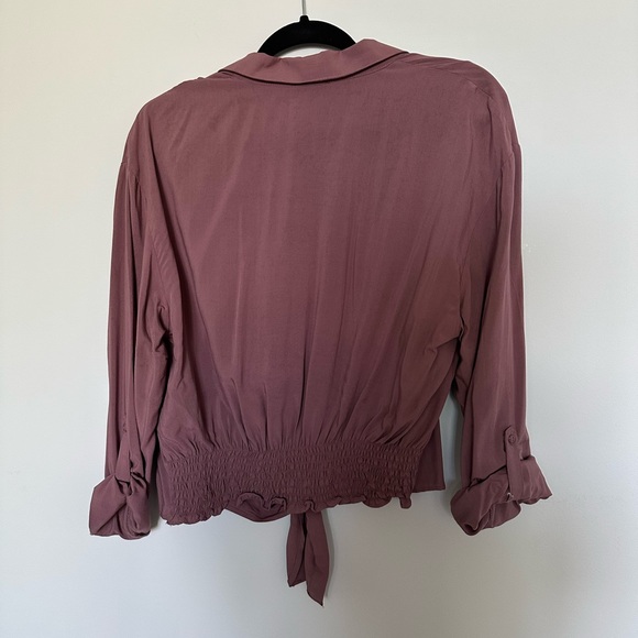 Dynamite, ladies Medium top. Dusty mauve. Ty bottom gathered back. - Picture 2 of 2